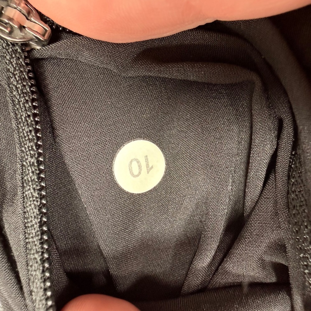 Lululemon Track That Mid-Rise Lined Short 5 Black Womens Size 10 Running Gym - Picture 5 of 8
